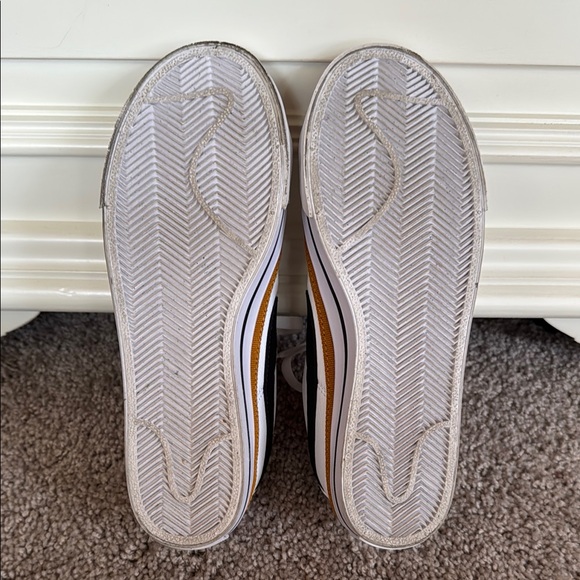 Nike Court Legacy Next Nature - Women’s size 7 - Picture 8 of 16